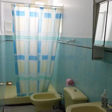 T2 Rdc, 2 Couchages, Front De Appartement *